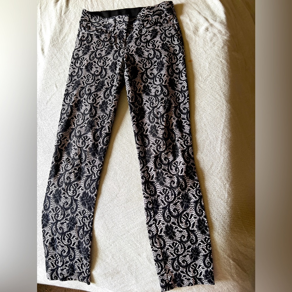 Candis dress pants. Nice new condition.